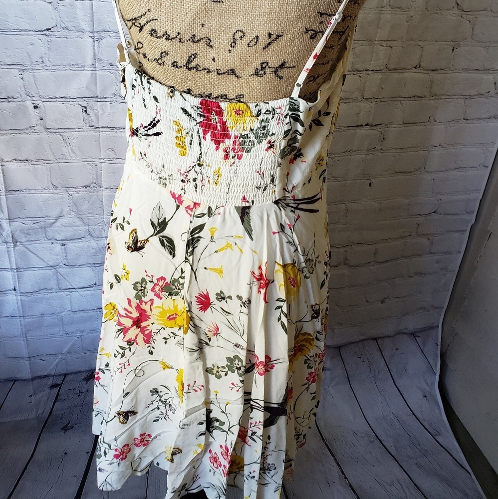 Dress - Picture 3 of 4
